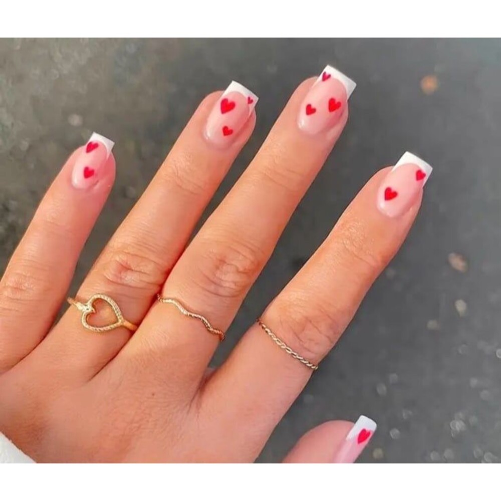 Love-Struck Beauty: 24Pcs Heart French Press On Nails